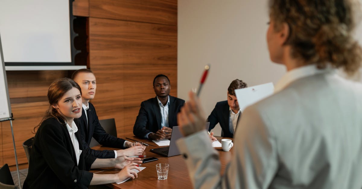 APEX英雄手游：平台代理是谁